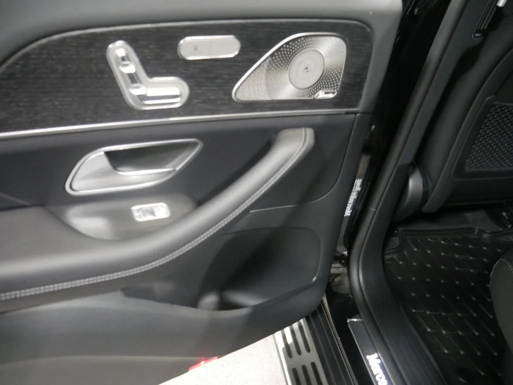 New 2026 Obsidian Black Metallic Mercedes-Benz GLS 450 image 54