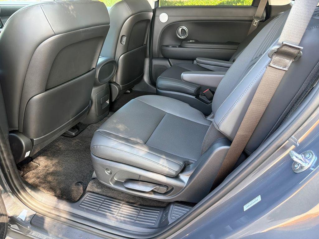 New 2026 Gray Hyundai Blue SEL 7P image 21