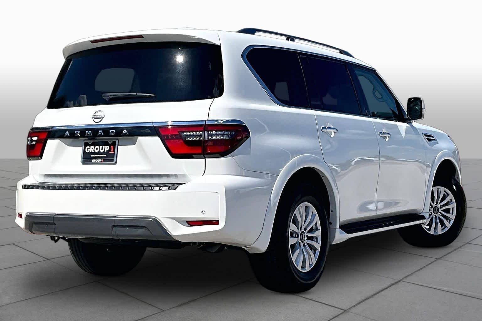 Certified Used 2023 Aspen White Tricoat Nissan SV image 13