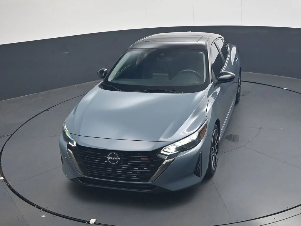 Used 2025 Gray Nissan SR image 42