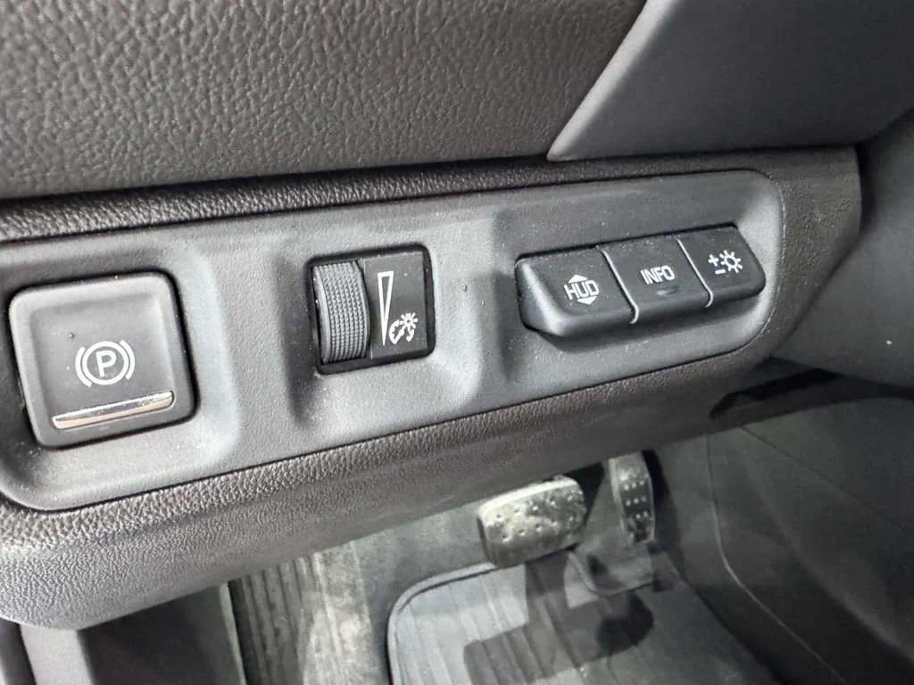 2023 GMC Acadia SLT - Photo 23