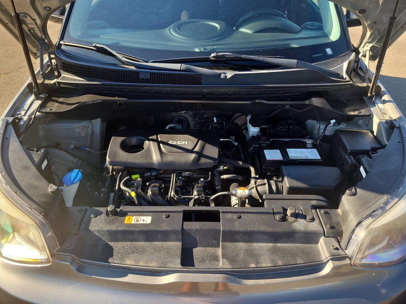 Used 2018 Titanium Gray Kia Base image 37