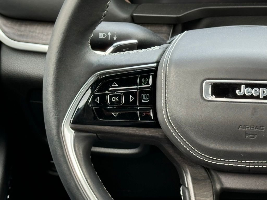 Used 2022 Gray Jeep Overland image 27
