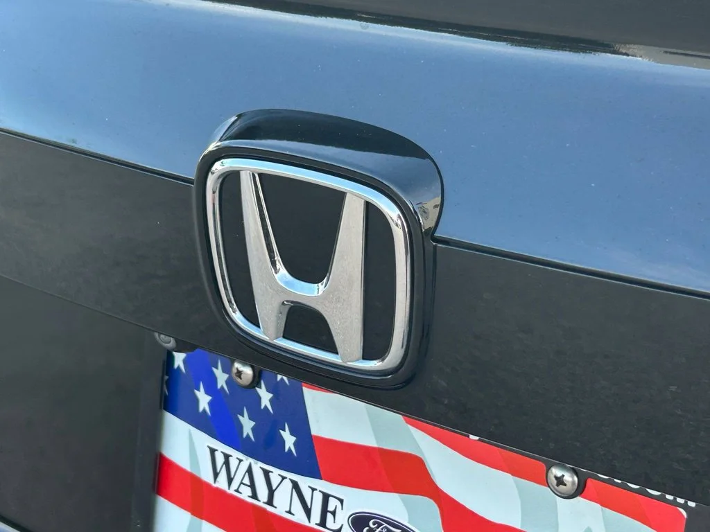 Certified Used 2021 Black Honda Touring 2.0T image 24