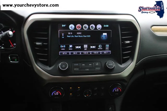 Used 2018 White GMC Denali image 28