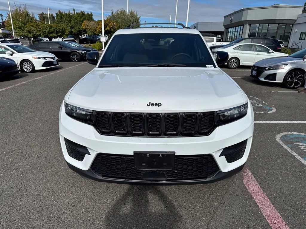 Used 2023 Bright White Clearcoat Jeep Altitude X image 2