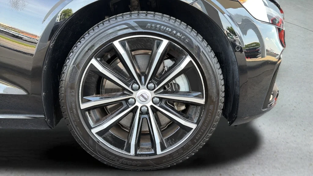 2023 Volvo S60 Plus - Photo 12