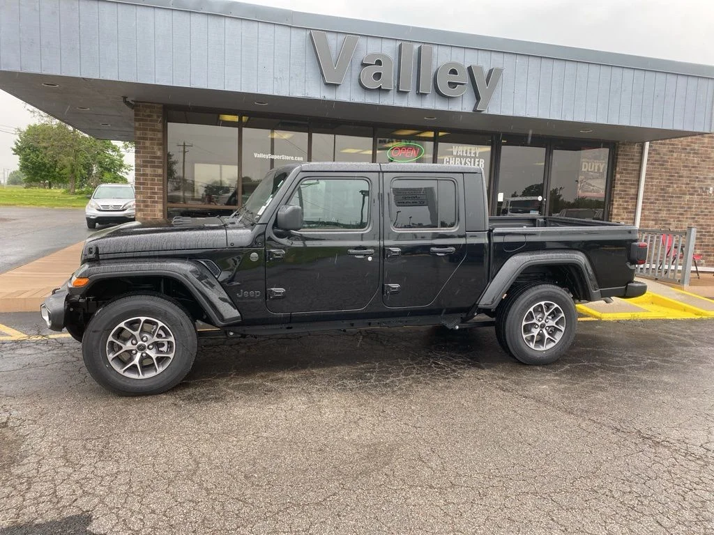 New 2025 Black Jeep Sport S image 3