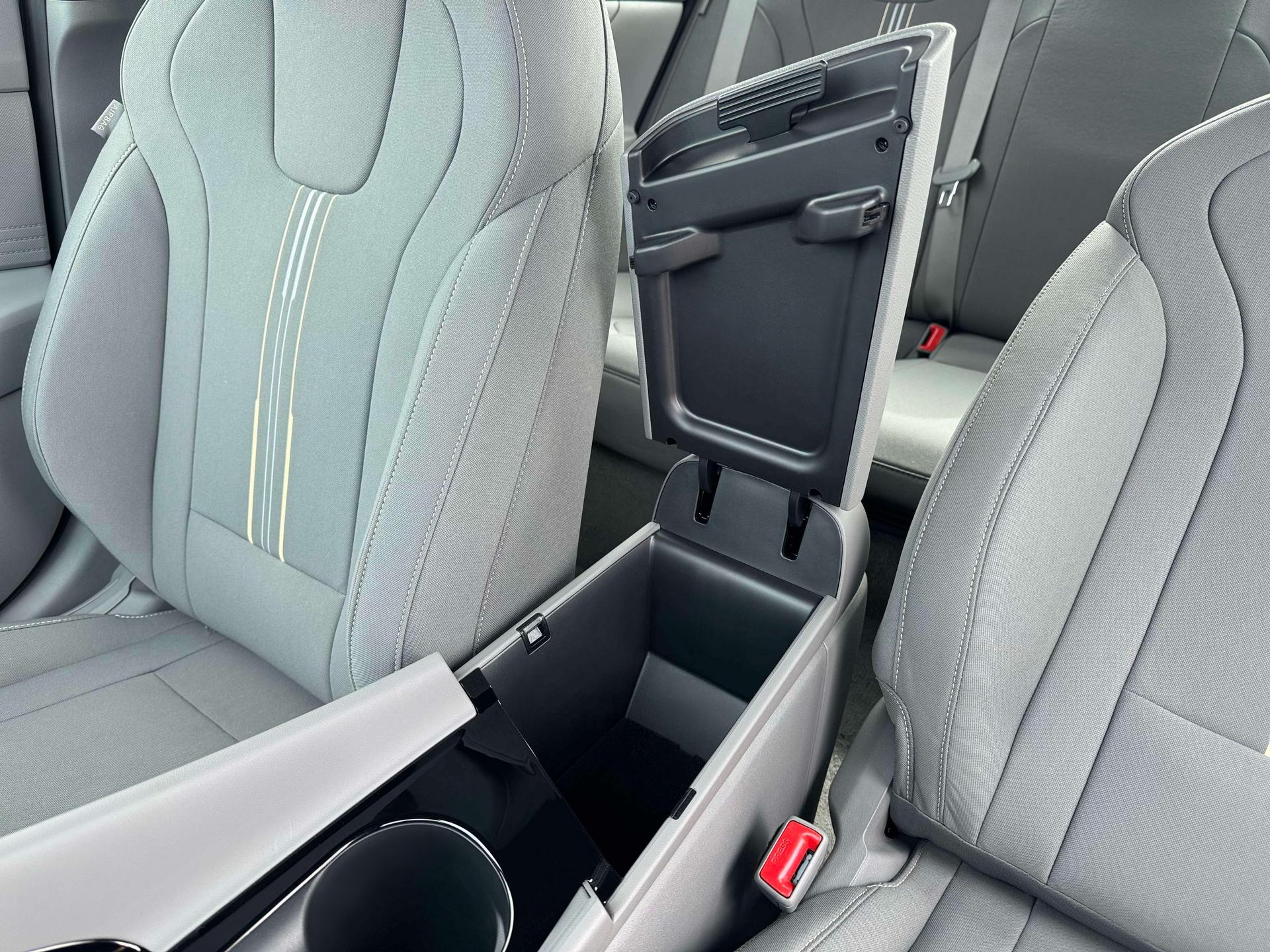 New 2026 Black Hyundai Blue image 18