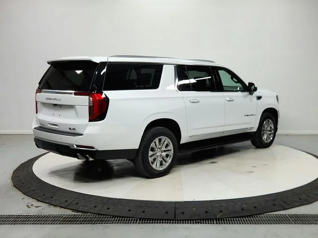Used 2025 White GMC Denali image 8