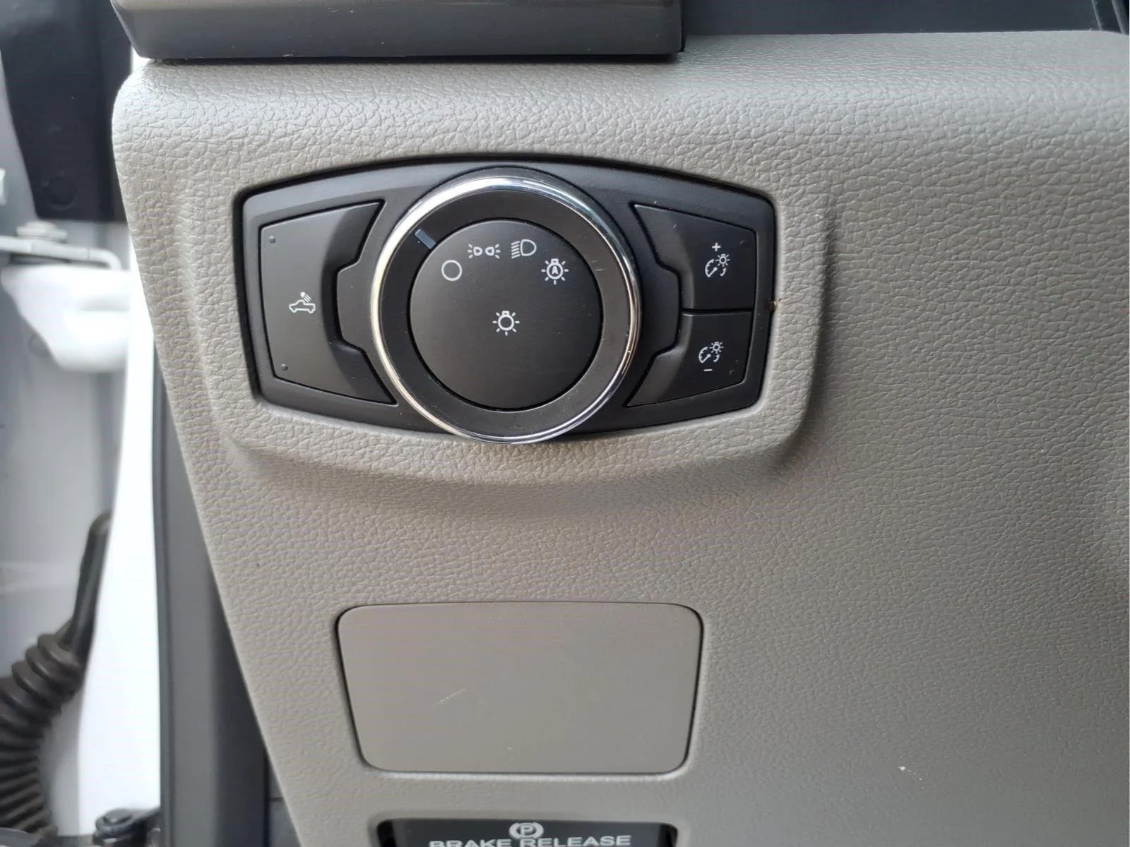 Used 2021 Oxford White Ford XLT image 19
