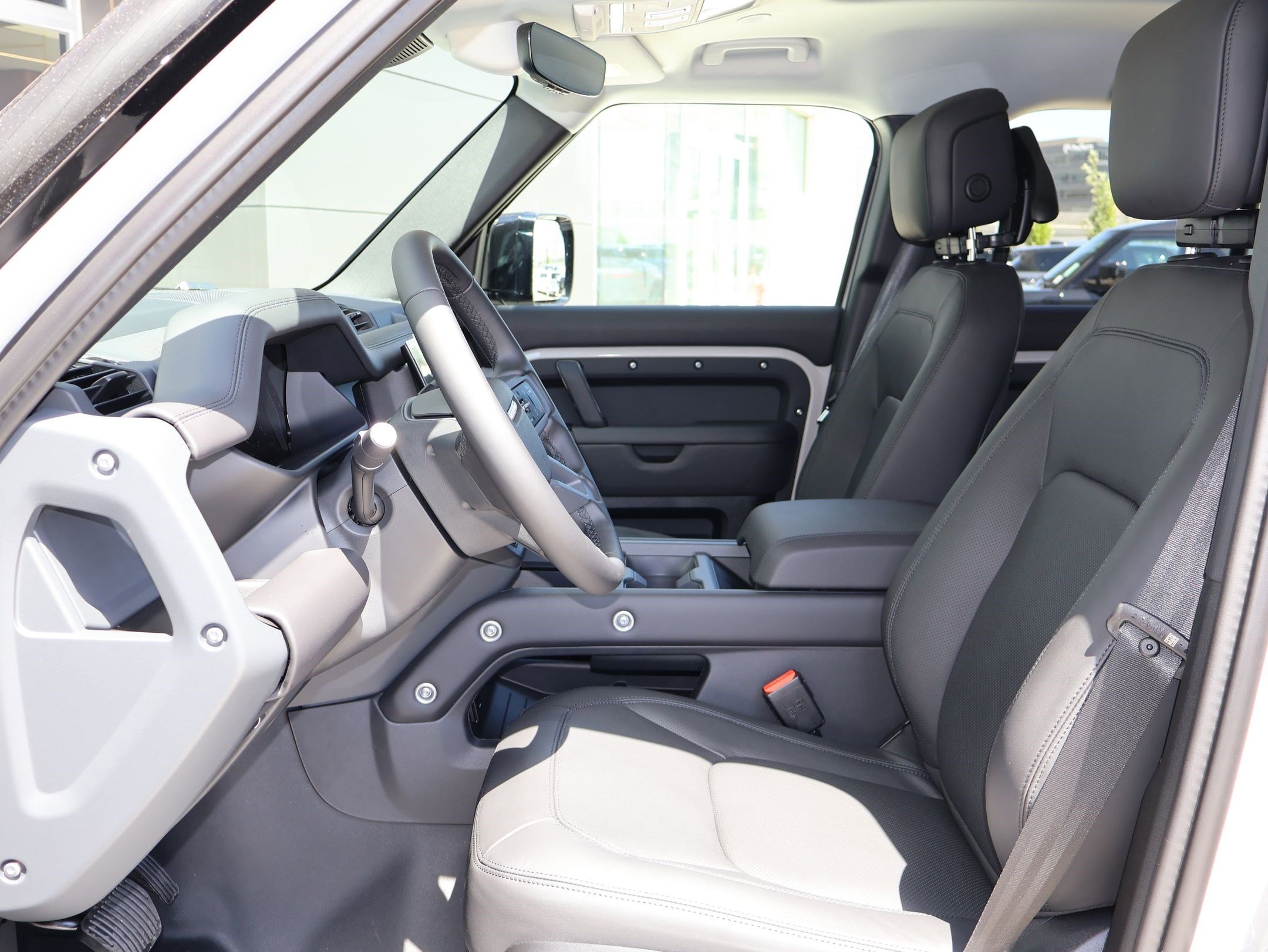 New 2026 Borasco Grey LAND ROVER P400 X-Dynamic SE image 15