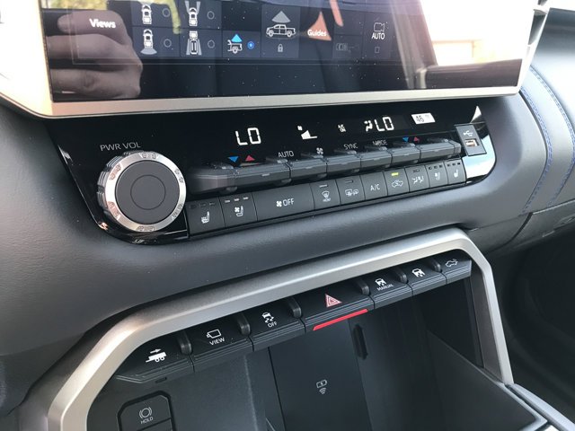 2026 Toyota Tundra Platinum - Photo 28