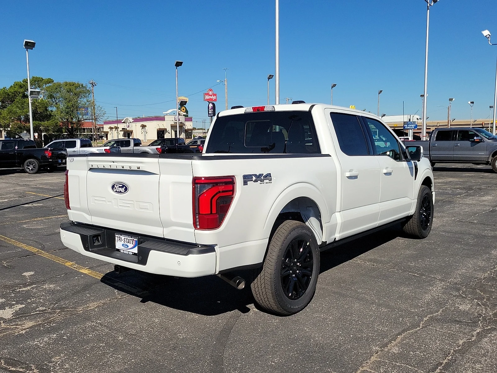 New 2026 Star White Metallic Tri-Coat Ford Platinum&reg; image 4