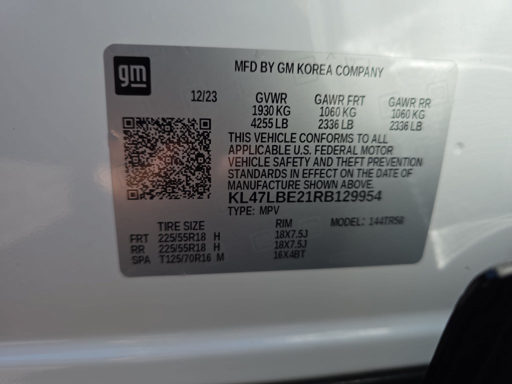 Used 2024 Summit White Buick Sport Touring image 35