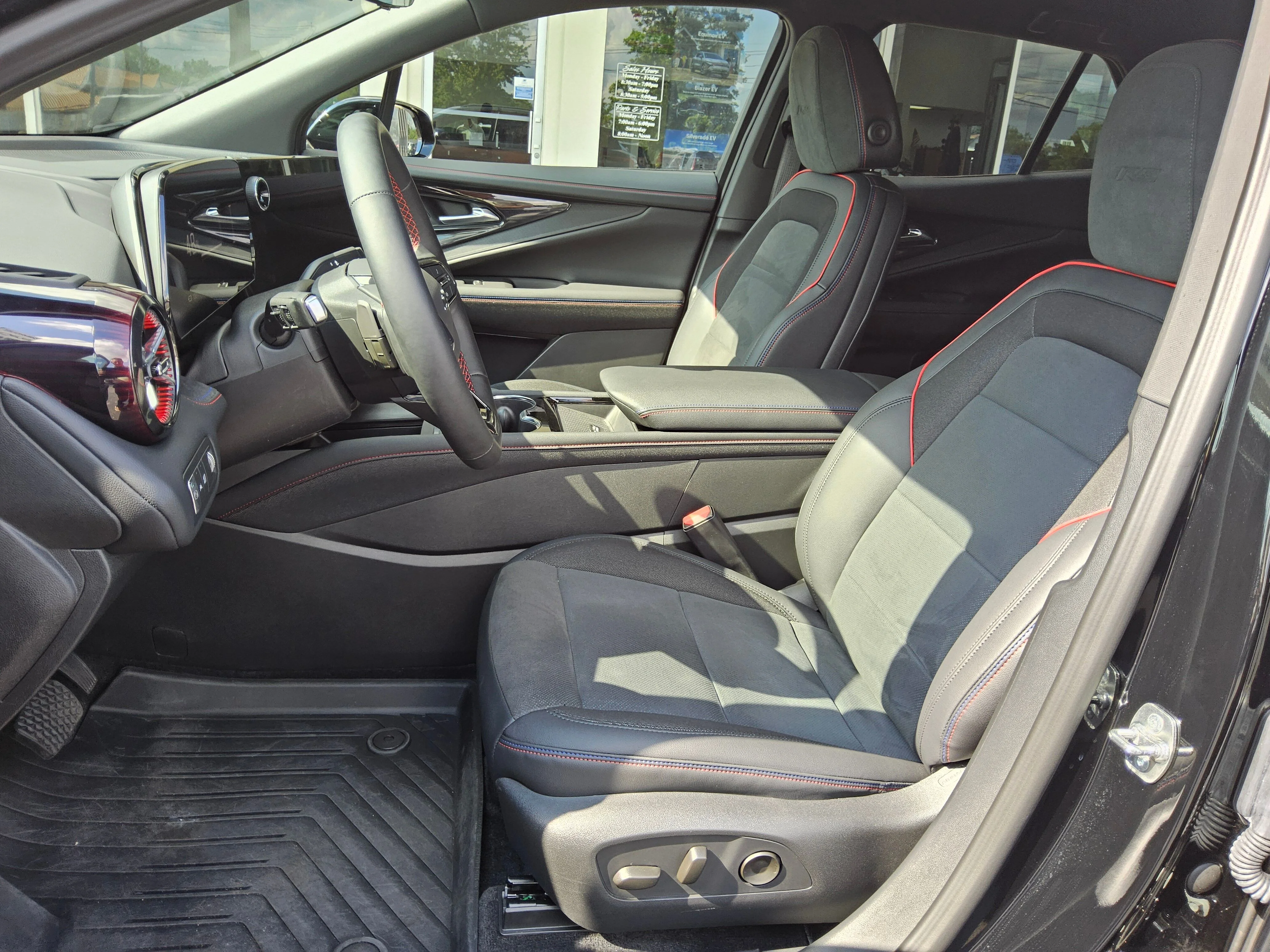 2024 Chevrolet Blazer EV RS - Photo 8