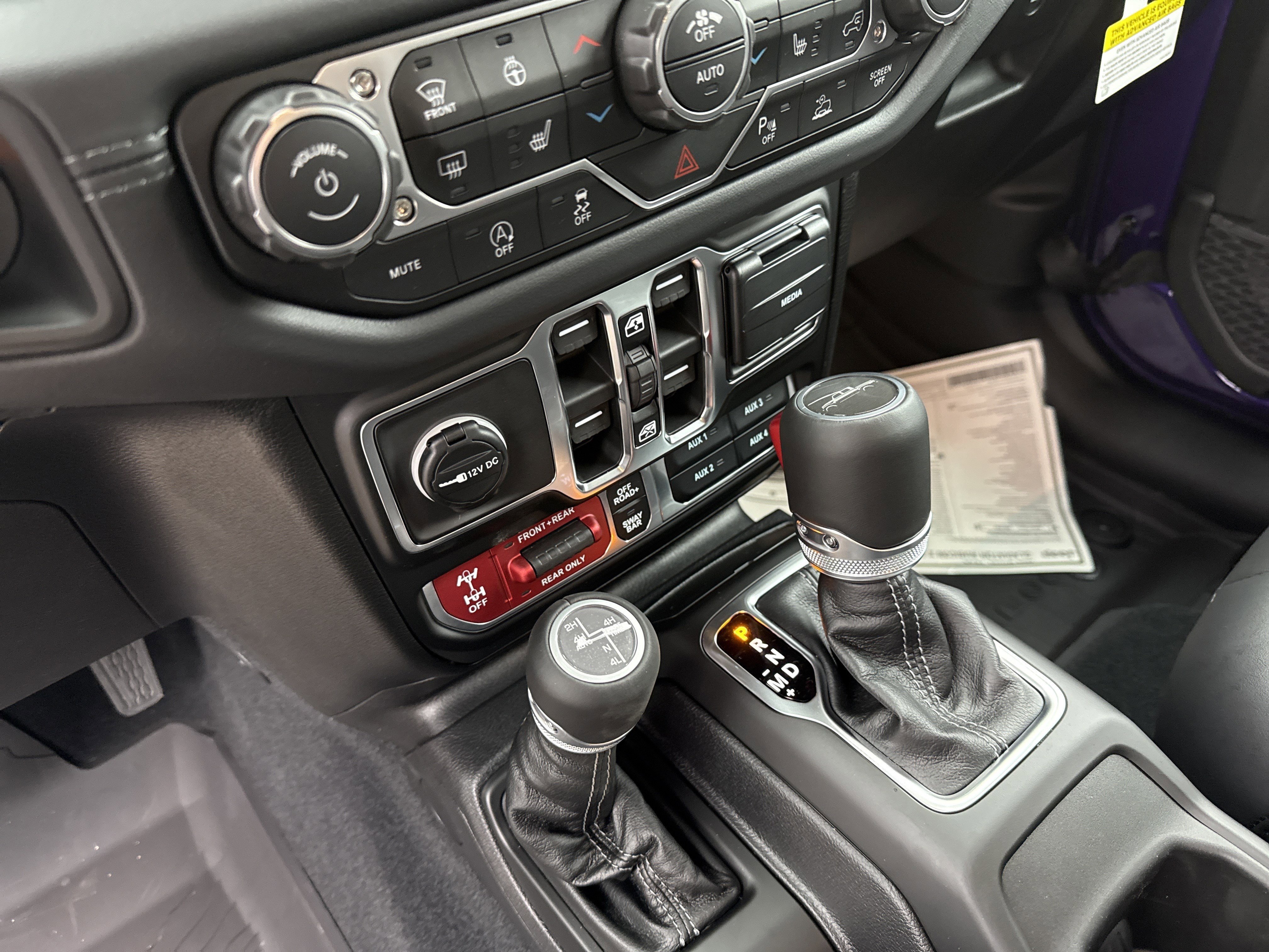 New 2026 Reign Jeep Rubicon X image 31