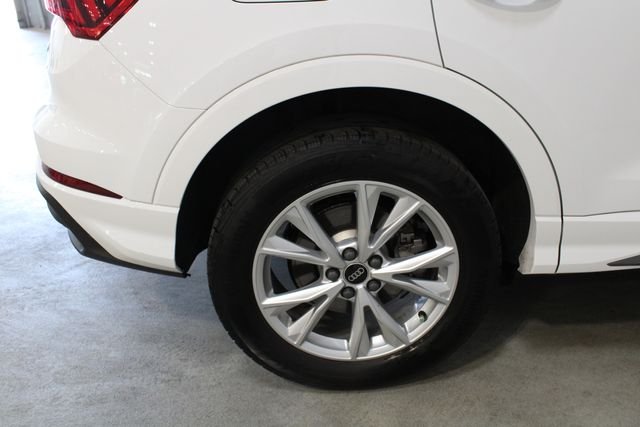 Used 2024 Arkona White Audi Premium image 27