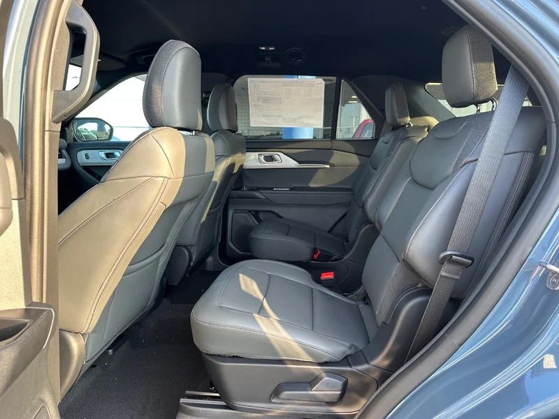 New 2027 Vapor Blue Metallic Ford Active w/100A Pkg 4WD image 6