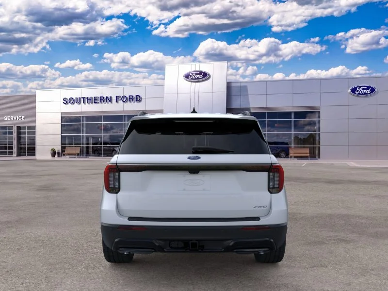 New 2026 Space White Metallic Ford ST-Line image 29