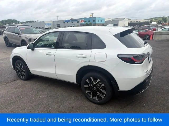 Used 2026 White Honda EX-L image 3