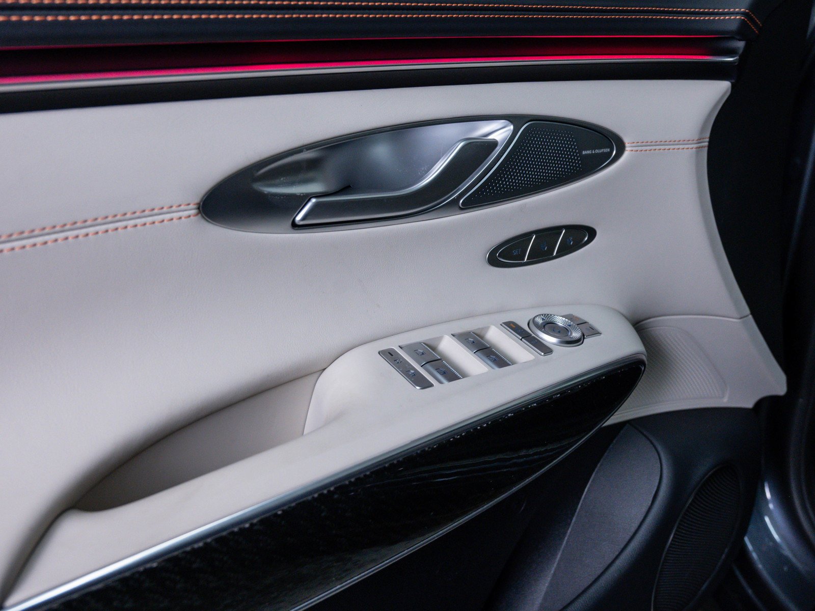 2026 GENESIS GV70 Sport Prestige - Photo 18