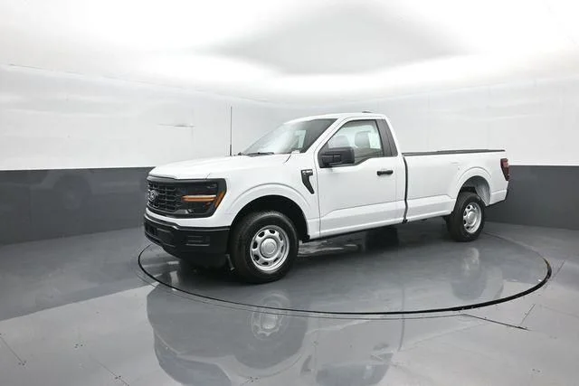 New 2026 Oxford White Ford XL image 4