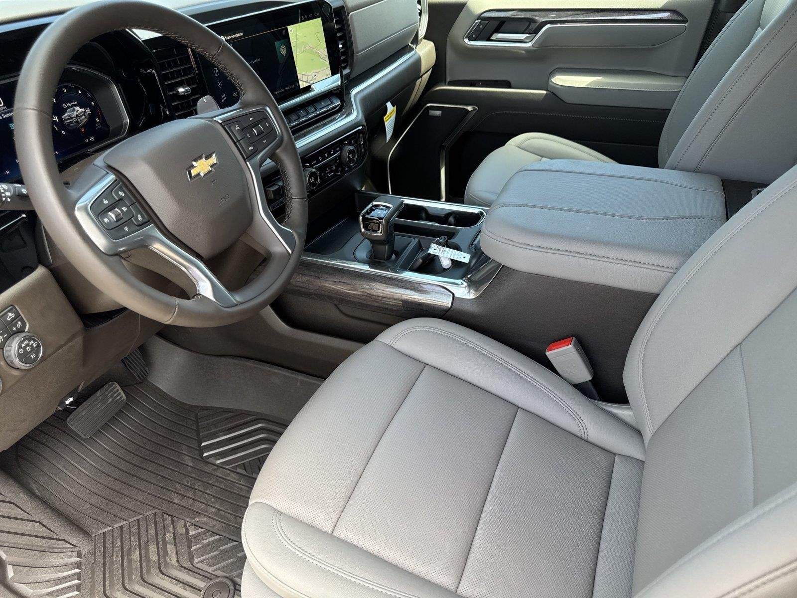 2026 Chevrolet Silverado 1500 LTZ - Photo 10