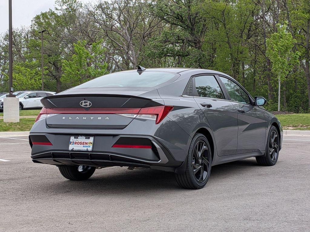 New 2026 Gray Hyundai SEL Sport image 7