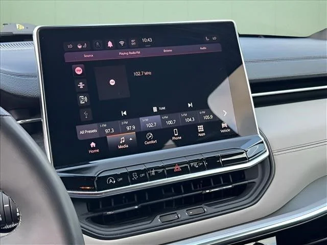 Used 2024 Gray Jeep Limited image 23