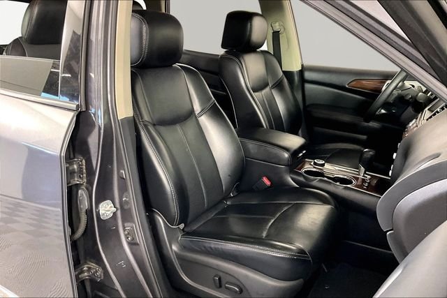 Used 2017 Gray Nissan Platinum image 28