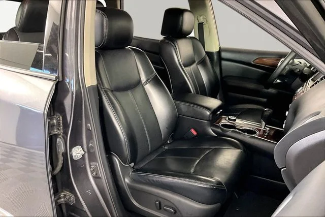 Used 2017 Gray Nissan Platinum image 28