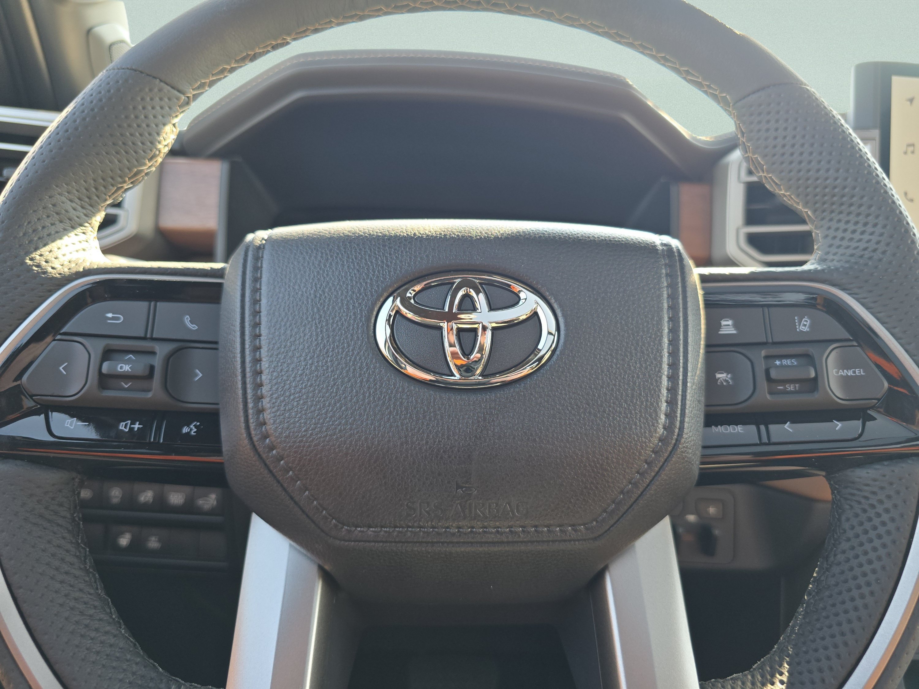 New 2026 Wind Chill Pearl Toyota 1794 Edition image 29