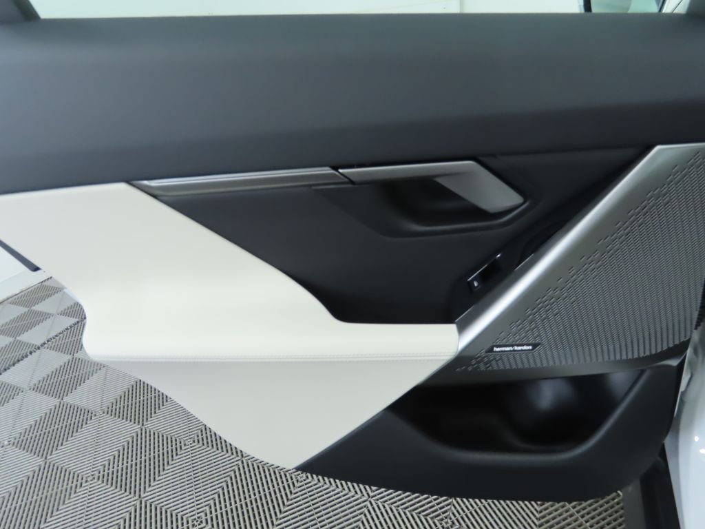 2026 BMW i5 40 - Photo 28