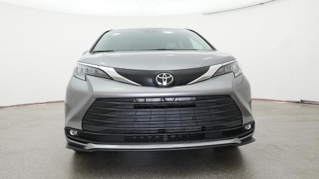 New 2026 Heavy Metal Toyota XLE image 16