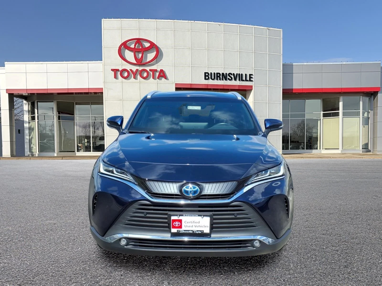 Certified Used 2024  Toyota XLE image 9