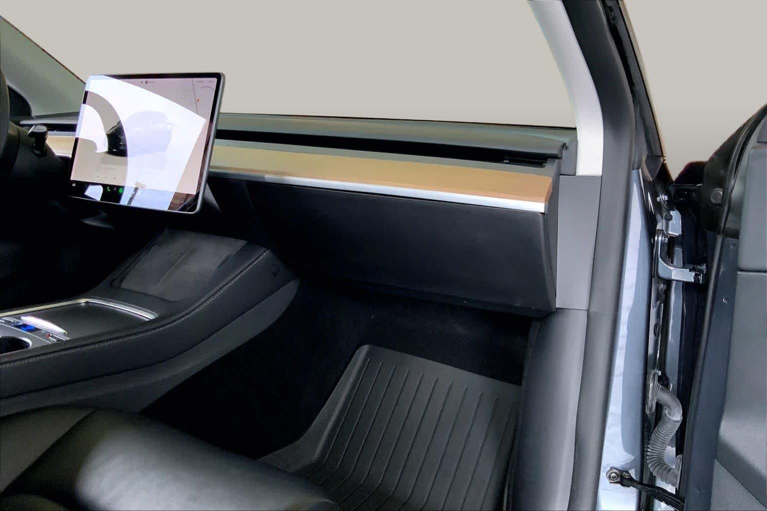 Used 2022 Deep Blue Metallic Tesla Performance image 17