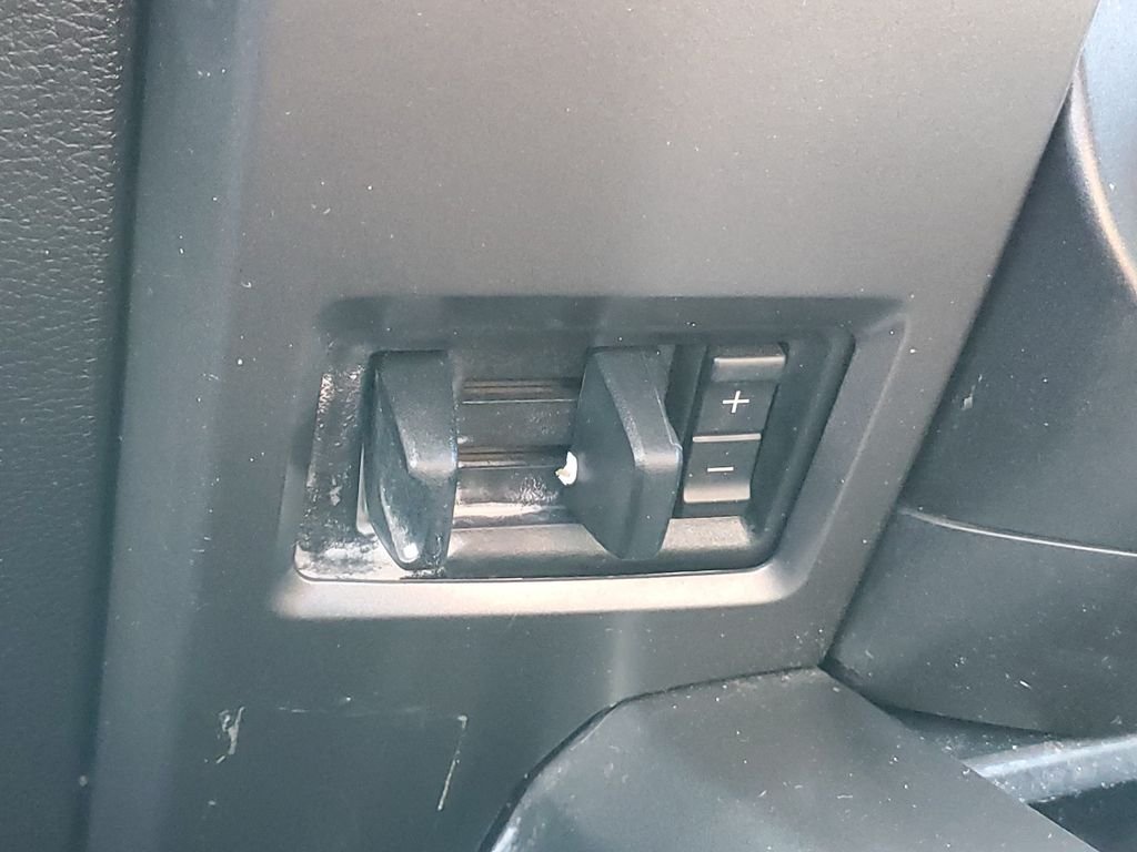 Used 2019 Black Metallic Ford XLT image 27