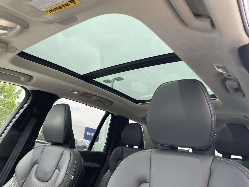 Certified Used 2023 Crystal White Volvo Ultimate image 9