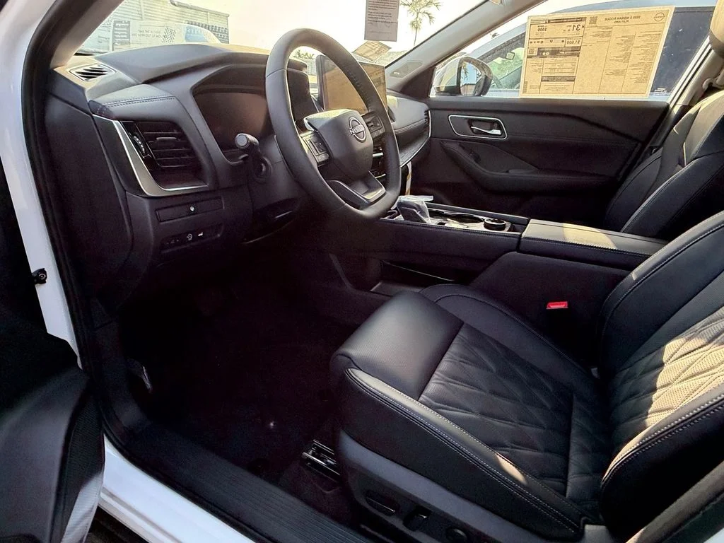 New 2026 White Nissan Platinum image 6
