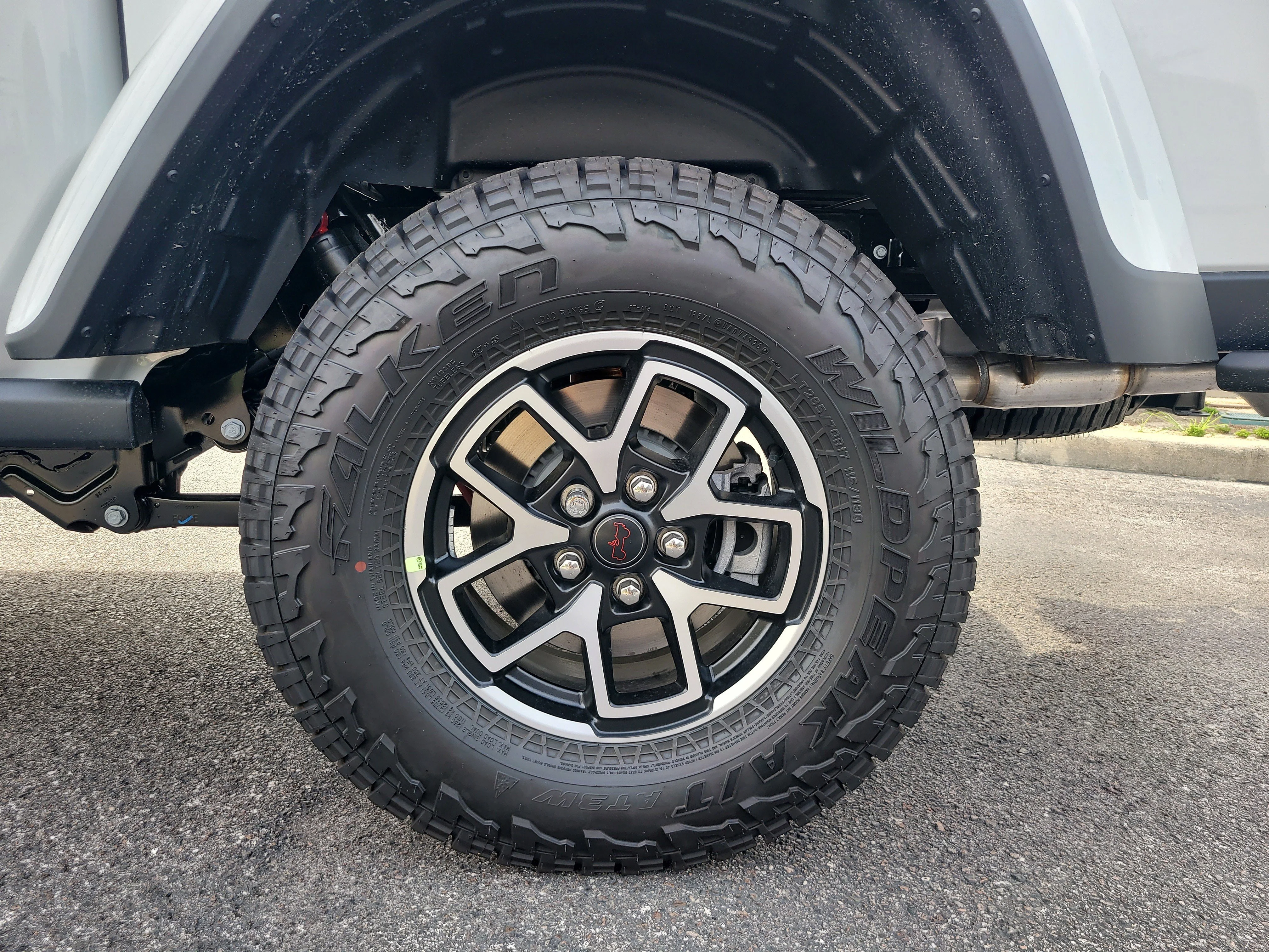 New 2026 Bright White Clearcoat Jeep Rubicon X image 9