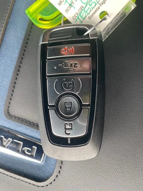 New 2026 Glacier Gray Metallic Tri-Coat Ford F-350® Platinum® image 52