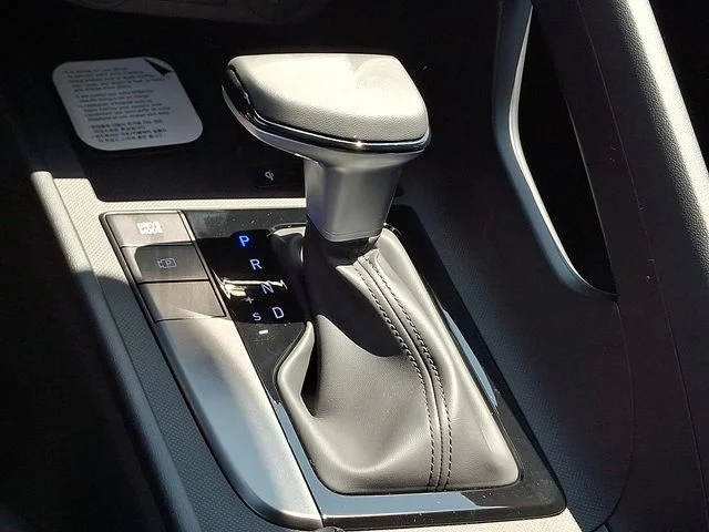 New 2026 White Hyundai SEL Sport image 17