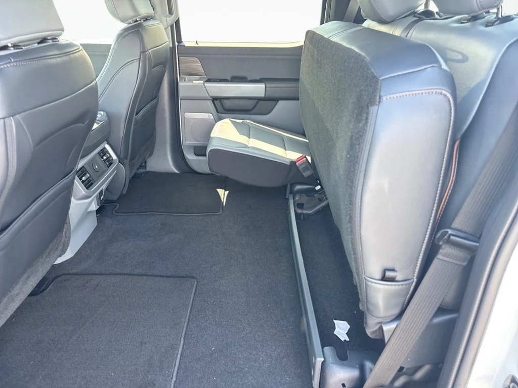 New 2026 Oxford White Ford Lariat® image 20