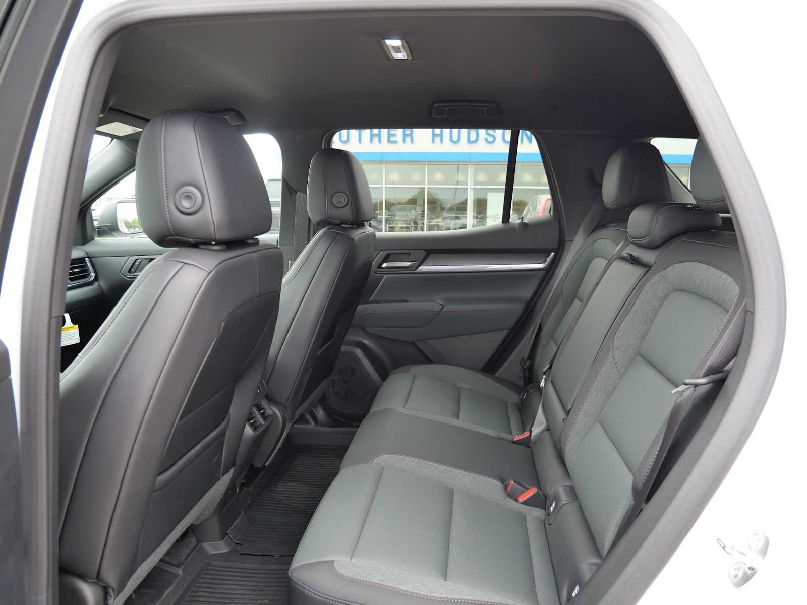 2026 GMC Terrain AT4 - Photo 11