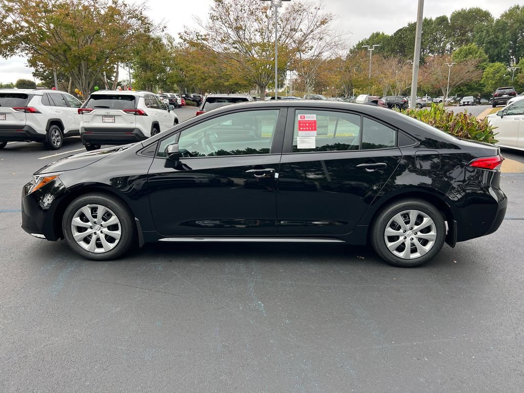 2026 Toyota Corolla LE - Photo 6