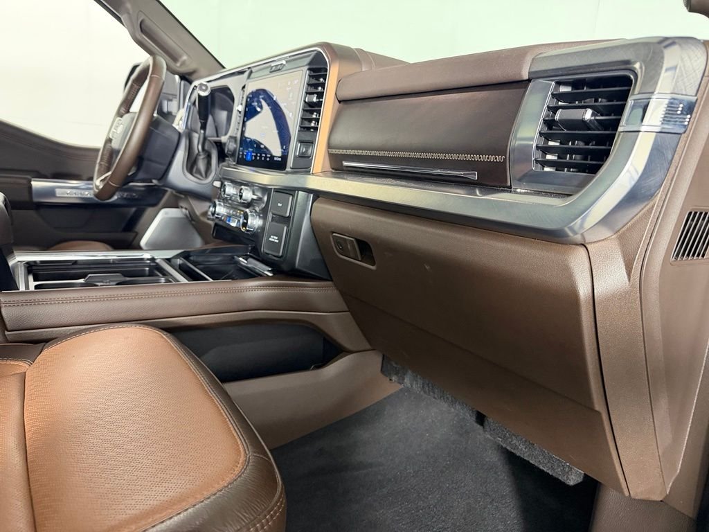 Used 2025 Black Ford King Ranch image 31