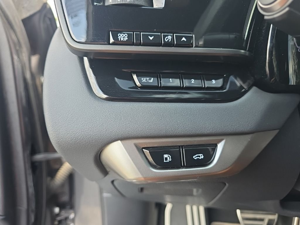 Used 2024 Gray Lexus 500h F SPORT Performance image 17