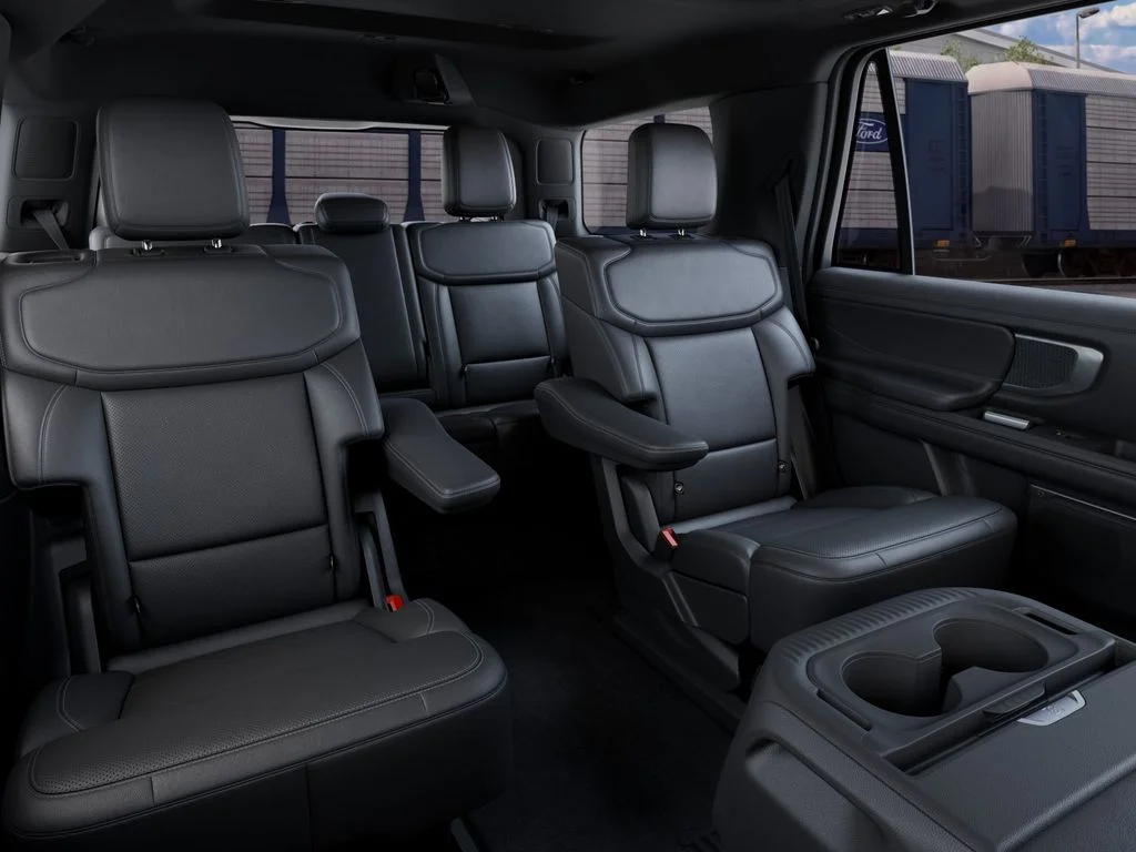 New 2027 White Ford Platinum image 11