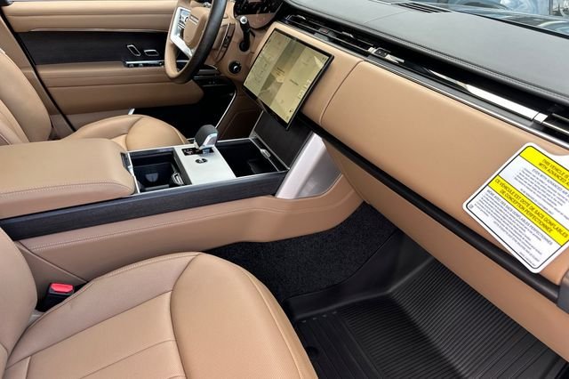 New 2026  Land Rover SE image 14